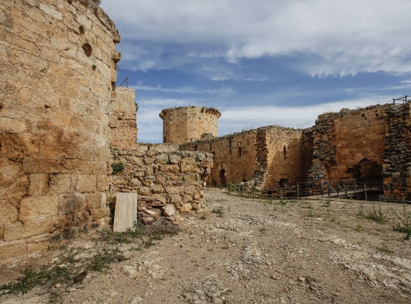 Castillo de los Luna de Mesones de Isuela, Spain